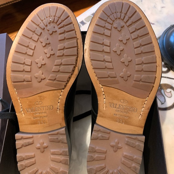 Valentino Derby black shoes, 7.5 US - Picture 7 of 12